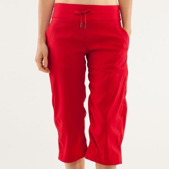 Lululemon Studio Crop Currant Red Women's Size 12 Excellent Used Condition - Picture 3 of 9